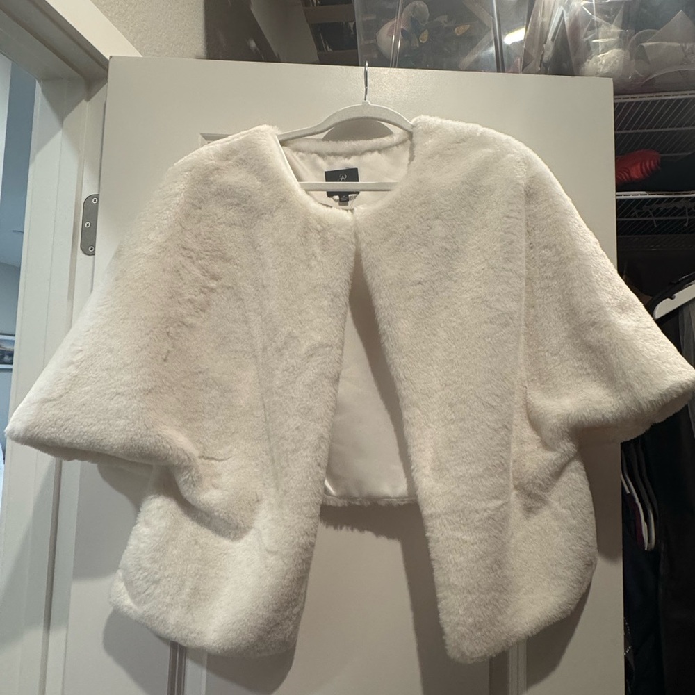 Adrianna Papell White Faux Fur Cape - worn for 5 min - Picture 4 of 5